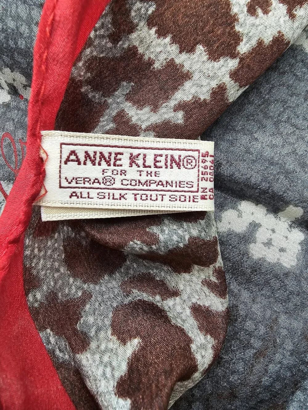 ​Vintage Anne Klein for The Vera Companies 100% Silk Scarf (34